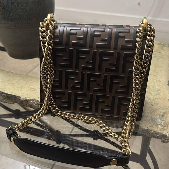 Fendi Women Shoulder Bag Embossed Kan U - Picture 3 of 8